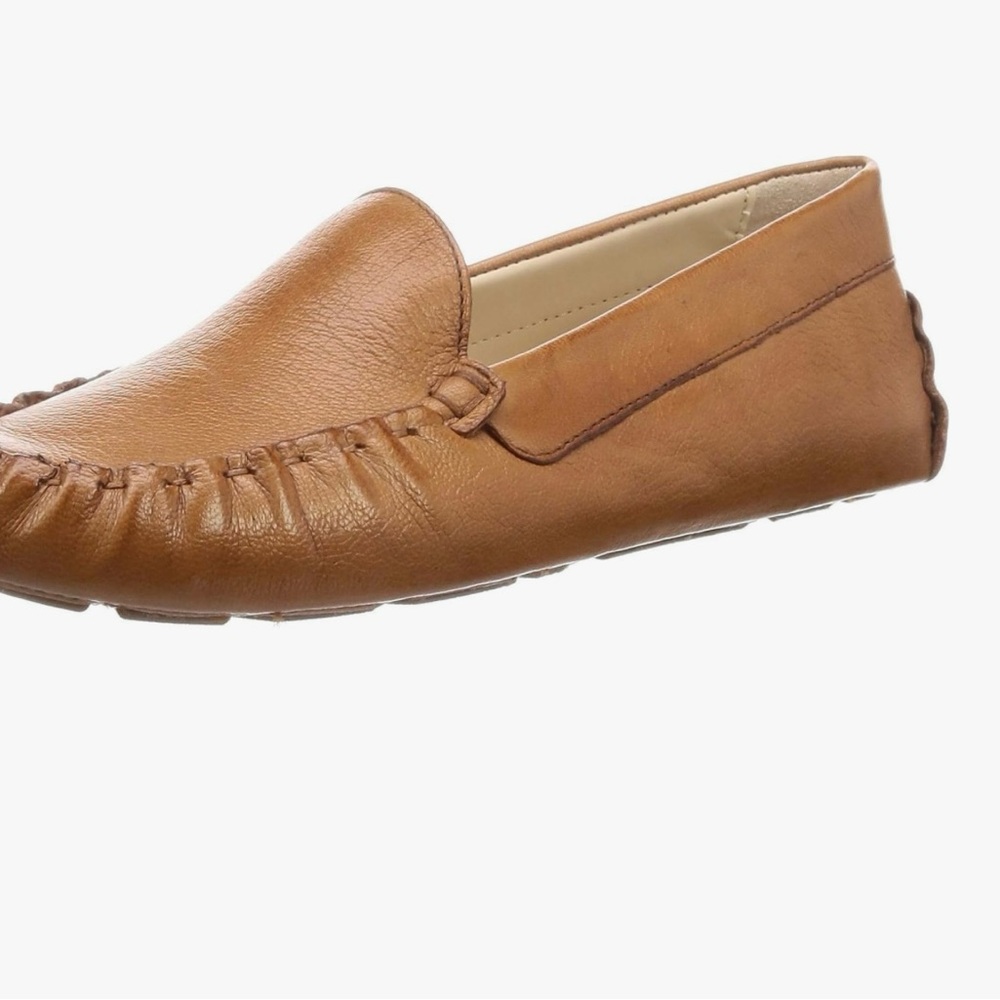 Women’s size 8 Cole Haan Evelyn driving loafer